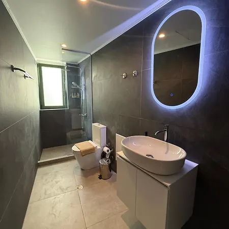 Casa Di Keti - Modern With Private Yard ,3 Min To The *