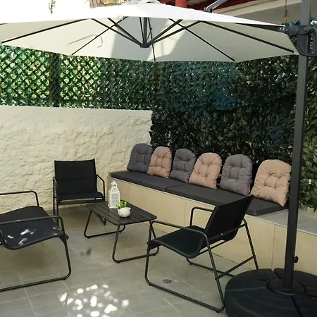 Casa Di Keti - Modern With Private Yard ,3 Min To The *